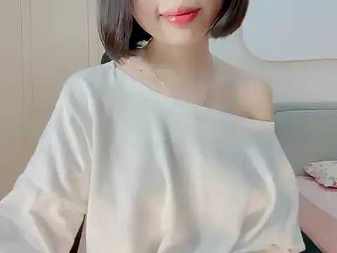 ggLovee online show from October 17, 2025, 9:50 pm