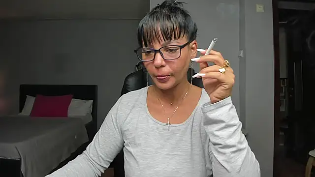 Ella sweety00 online show from November 27, 2025, 10:45 pm