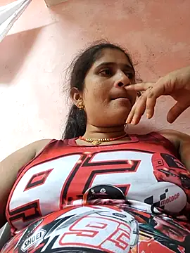 Snapshot of Hot-piuy chatting on September 21, 2025, 10:28 am Hot-piuy online show from September 21, 2025, 10:28 am