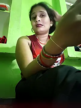 Snapshot of Hot-piuy chatting on September 22, 2025, 5:04 pm Hot-piuy online show from September 22, 2025, 5:04 pm