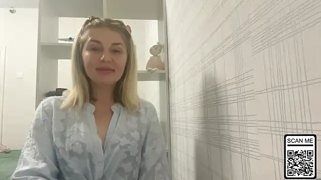 Blondie xoxoxo online show from November 17, 2025, 8:03 pm