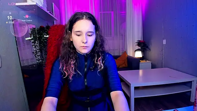 Snapshot of uco_mon chatting on September 20, 2025, 3:35 pm uco mon online show from September 20, 2025, 3:35 pm