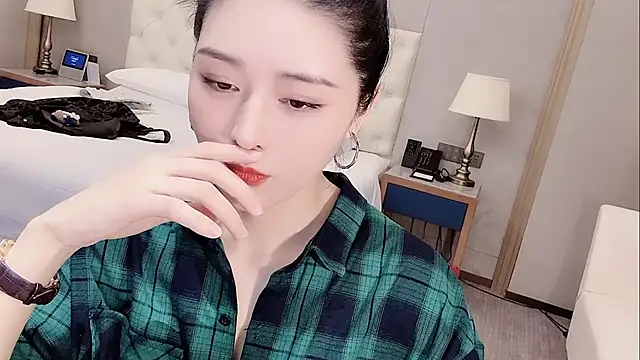 Snapshot of Ianxuan chatting on October 31, 2025, 3:51 am Ianxuan online show from October 31, 2025, 3:51 am