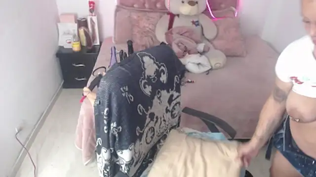 patty squirt  online show from April 2, 2026, 9:40 am