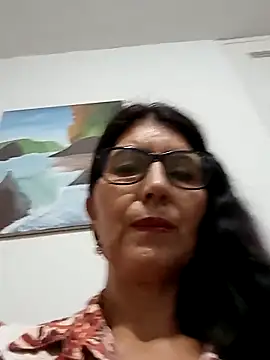 swity foster online show from November 4, 2025, 9:41 am