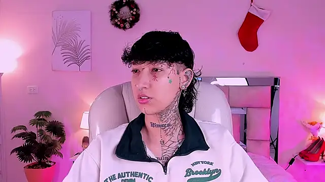 Luci Rose online show from January 14, 2026, 5:57 am