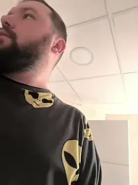 Snapshot of Ole_Plus chatting on February 3, 2026, 10:20 am Ole Plus online show from February 3, 2026, 10:20 am