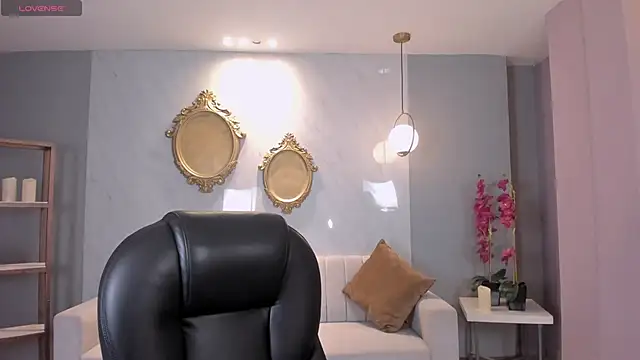 AmberColors  online show from October 3, 2025, 7:22 pm