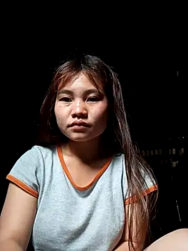 EllyBaby20 online show from May 4, 2026, 11:56 pm