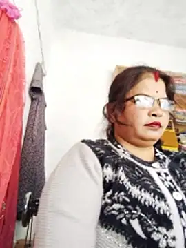 Bhavna hot online show from November 28, 2025, 8:06 am