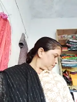 Bhavna hot online show from December 16, 2025, 10:42 am