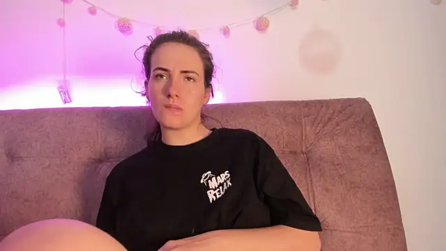 Snapshot of katalella_brown1 chatting on September 26, 2025, 12:42 pm katalella brown1 online show from September 26, 2025, 12:42 pm