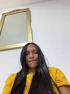 Luna025 online show from February 25, 2026, 4:00 am