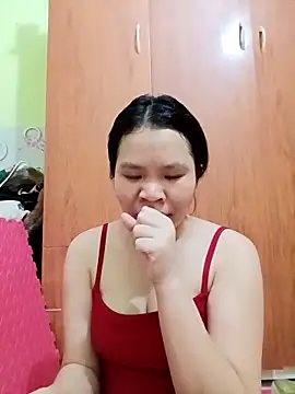 emyeuhss online show from September 11, 2025, 5:18 am