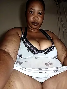 OCEANSQUITERXXX online show from April 15, 2026, 5:25 am