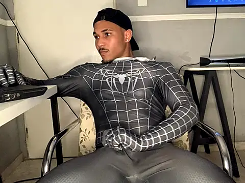 edualqxo online show from October 16, 2025, 11:28 pm