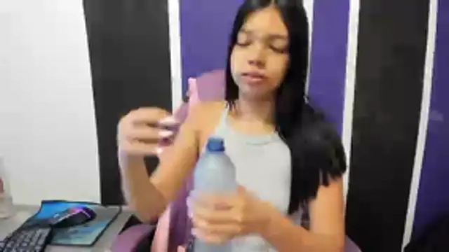 shy luna18 online show from January 10, 2026, 1:46 pm