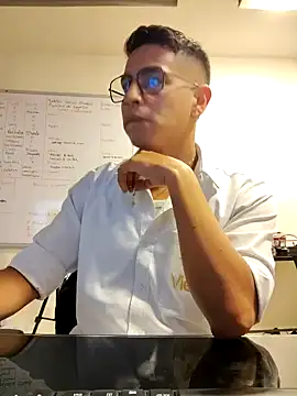 Snapshot of Juann-cock chatting on October 2, 2025, 12:17 am Juann-cock online show from October 2, 2025, 12:17 am