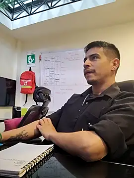 Snapshot of Juann-cock chatting on November 25, 2025, 4:07 pm Juann-cock online show from November 25, 2025, 4:07 pm