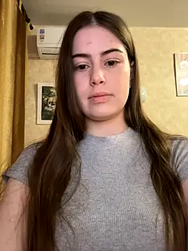 Snapshot of Soyyyaa chatting on December 4, 2025, 4:11 am Soyyyaa online show from December 4, 2025, 4:11 am