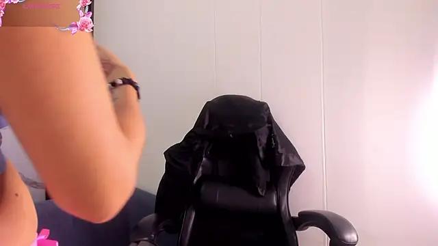 ShaunaDream online show from January 17, 2026, 5:23 am