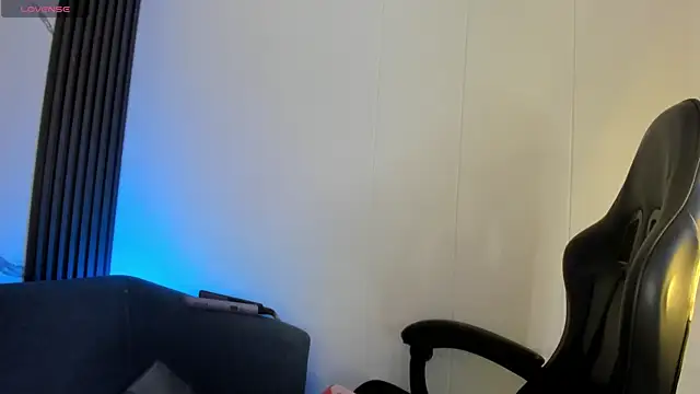 ShaunaDream online show from February 15, 2026, 7:51 am