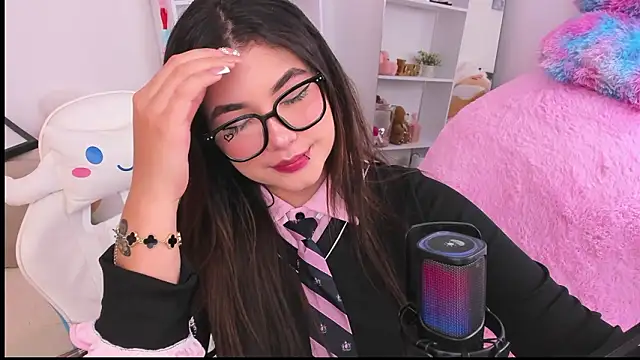 dolce antonellaa online show from February 26, 2026, 3:16 am