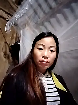 Annaacutee online show from November 3, 2025, 6:36 am