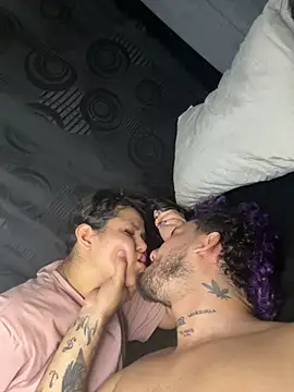 Snapshot of sofi_and_curlers669 chatting on November 4, 2025, 3:05 am sofi and curlers669 online show from November 4, 2025, 3:05 am