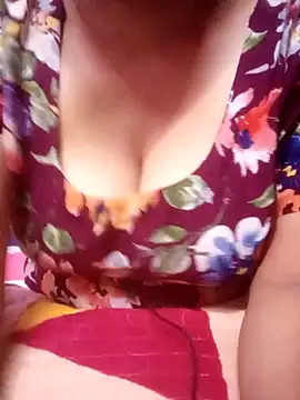 TINASONI online show from October 24, 2025, 3:08 pm