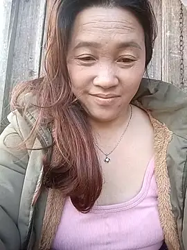 miumiu 00 online show from December 19, 2025, 2:29 am