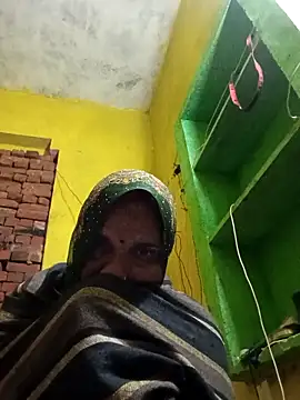 Rubi12A online show from December 13, 2025, 9:42 pm