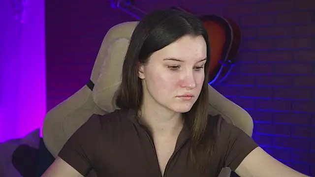 AgataWillis online show from November 5, 2025, 4:34 am