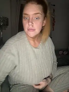 MysteriousMylaX online show from December 19, 2025, 6:15 pm