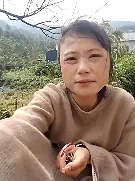 Snapshot of linda_bae00 chatting on February 17, 2026, 4:42 am linda bae00 online show from February 17, 2026, 4:42 am