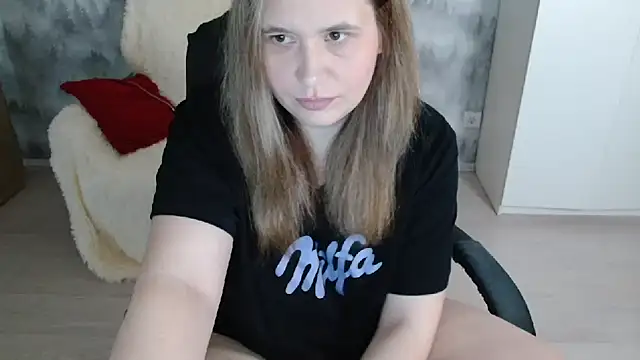 AdelinaLawson online show from April 7, 2026, 5:30 am