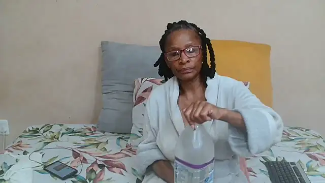 SugarPoppy24xxx online show from October 6, 2025, 11:51 am