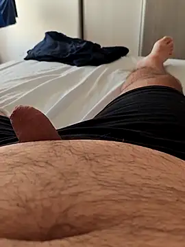 Snapshot of t-dog26 chatting on October 19, 2025, 8:26 am t-dog26 online show from October 19, 2025, 8:26 am