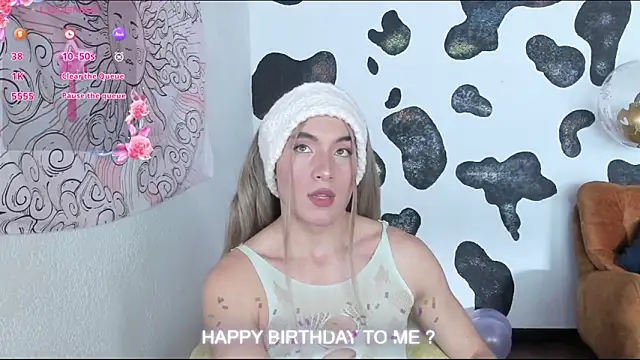 Snapshot of brihanna_cooper chatting on November 26, 2025, 1:45 pm brihanna cooper online show from November 26, 2025, 1:45 pm