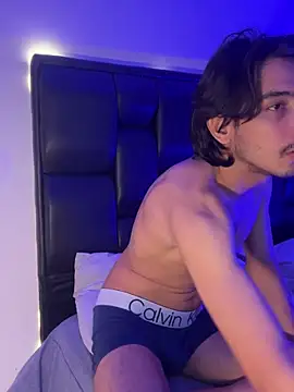 MiaSkylar online show from March 22, 2026, 10:51 am