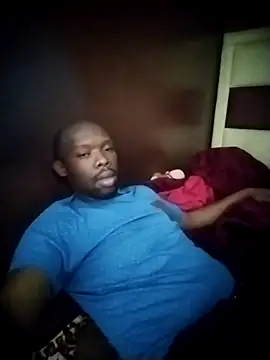 Snapshot of TinnyVsGiant chatting on September 12, 2025, 1:55 pm TinnyVsGiant online show from September 12, 2025, 1:55 pm