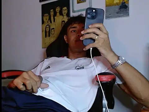 Snapshot of Nash_Fire chatting on October 28, 2025, 12:03 am Nash Fire online show from October 28, 2025, 12:03 am