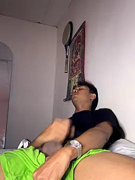 Snapshot of Nash_Fire chatting on November 3, 2025, 2:18 pm Nash Fire online show from November 3, 2025, 2:18 pm