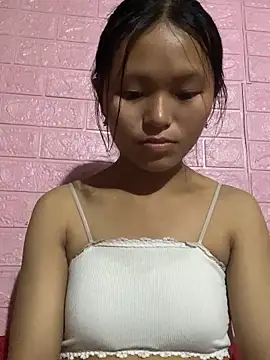 milo bae online show from October 28, 2025, 1:42 am