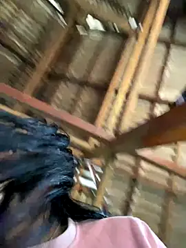 EmLy02 online show from October 4, 2025, 3:15 am