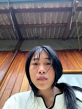 EmLy02 online show from December 16, 2025, 9:36 am