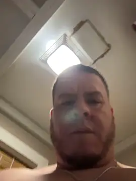 kev0n2389 online show from October 14, 2025, 11:16 pm