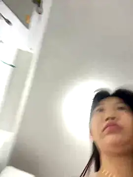 Miumieu online show from September 10, 2025, 3:06 am