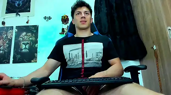 javiersexymann online show from February 28, 2025, 5:48 am