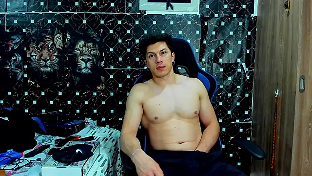 javiersexymann online show from March 10, 2026, 12:26 am